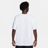 Camiseta Nike Premium Essentials en blanco