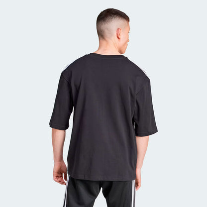 Camiseta adidas Originals oversize en negro