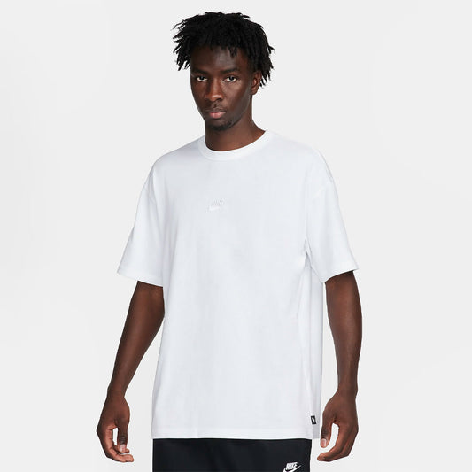 Camiseta Nike Premium Essentials en blanco