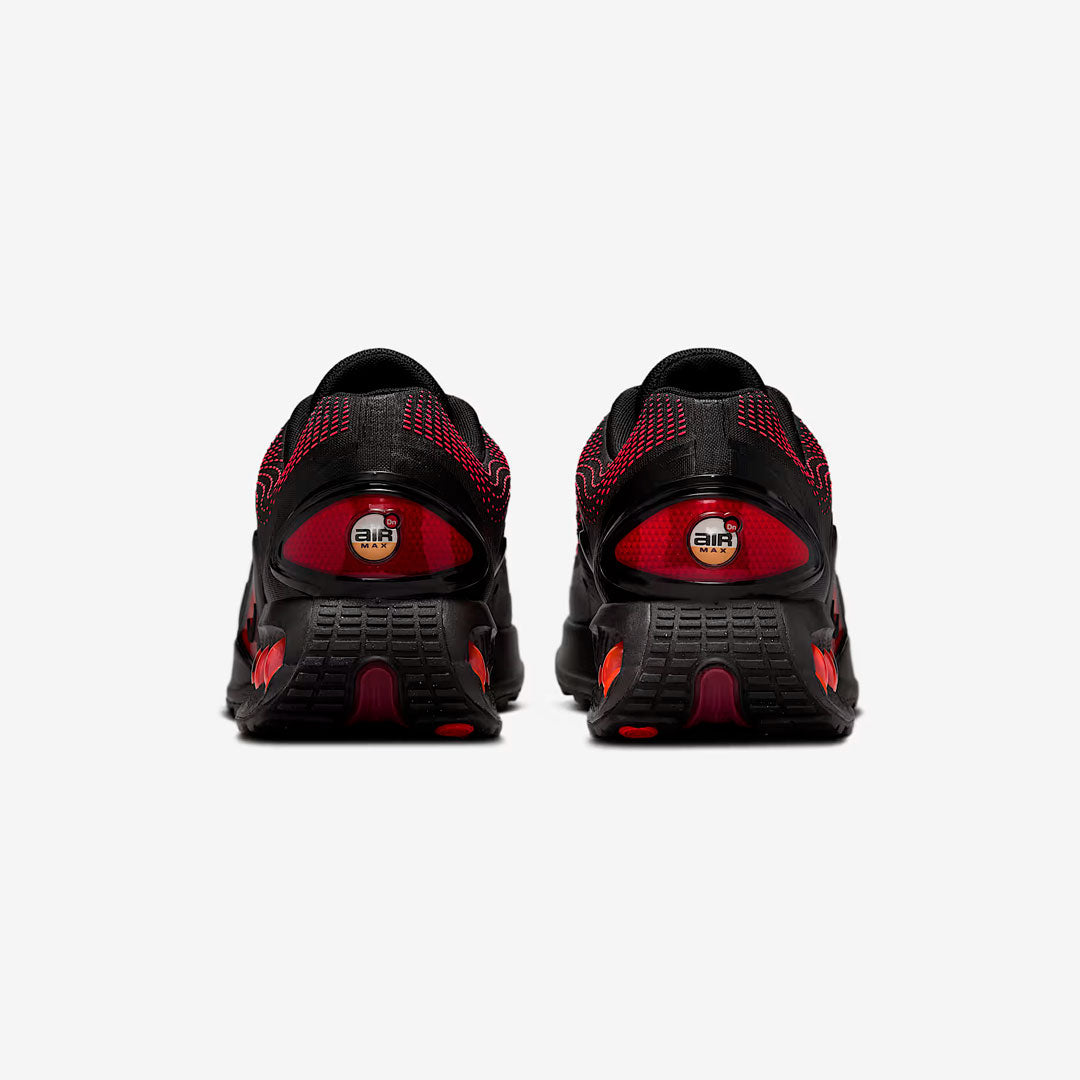 Nike Air Max Dn Bred