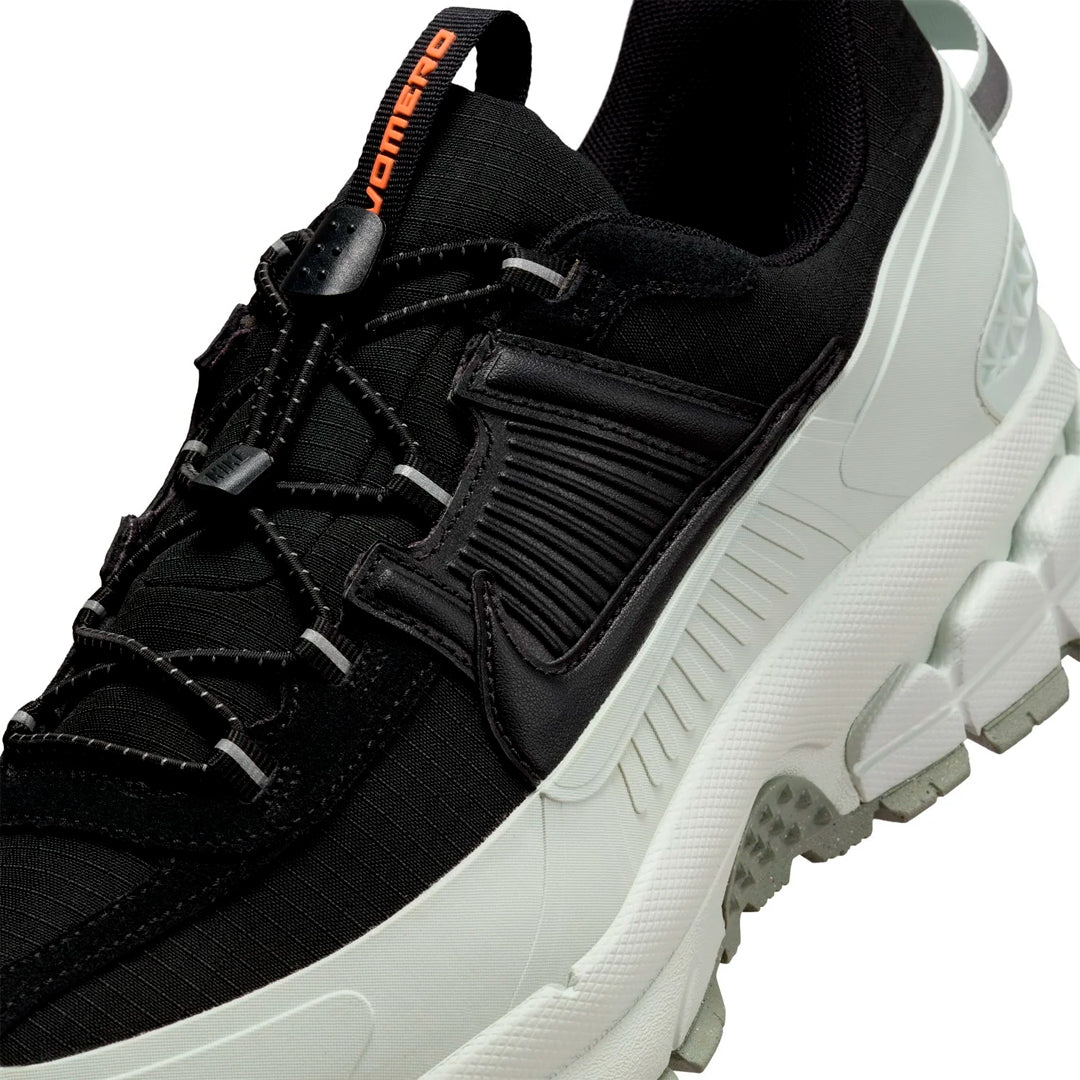 Nike Zoom Vomero 5 Roam Black Light Silver