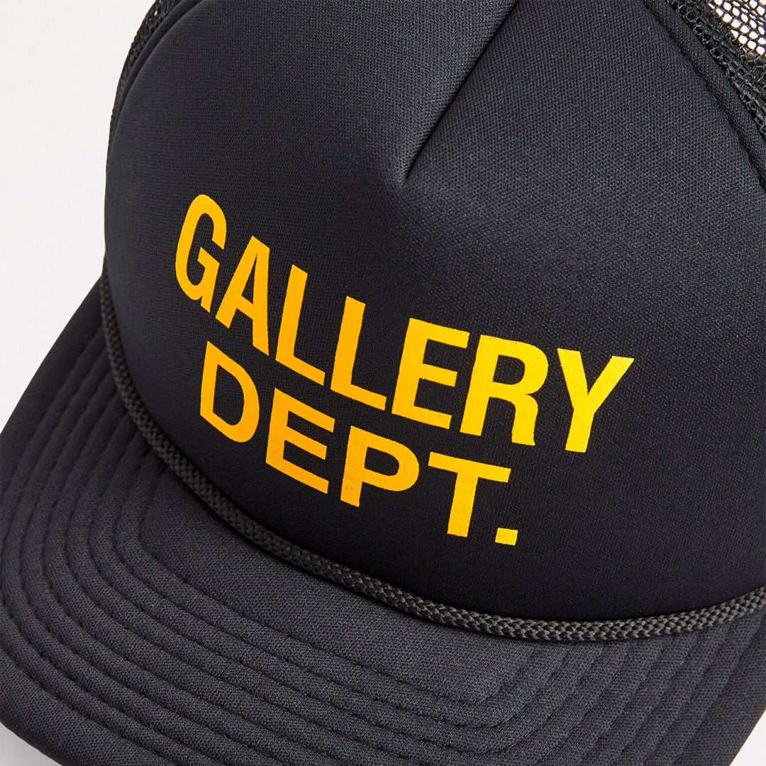 Gorro Gallery Dept. Logo Trucker Black