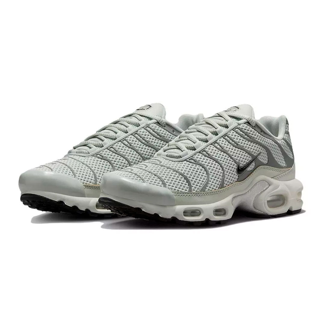 Nike Air Max Plus Light Silver