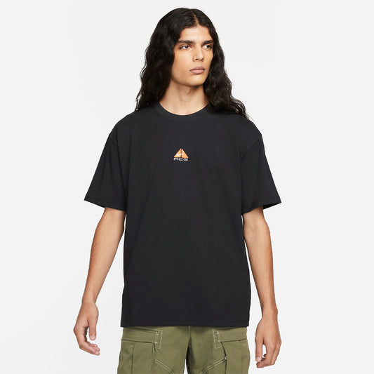 Camiseta Nike ACG Center en negro