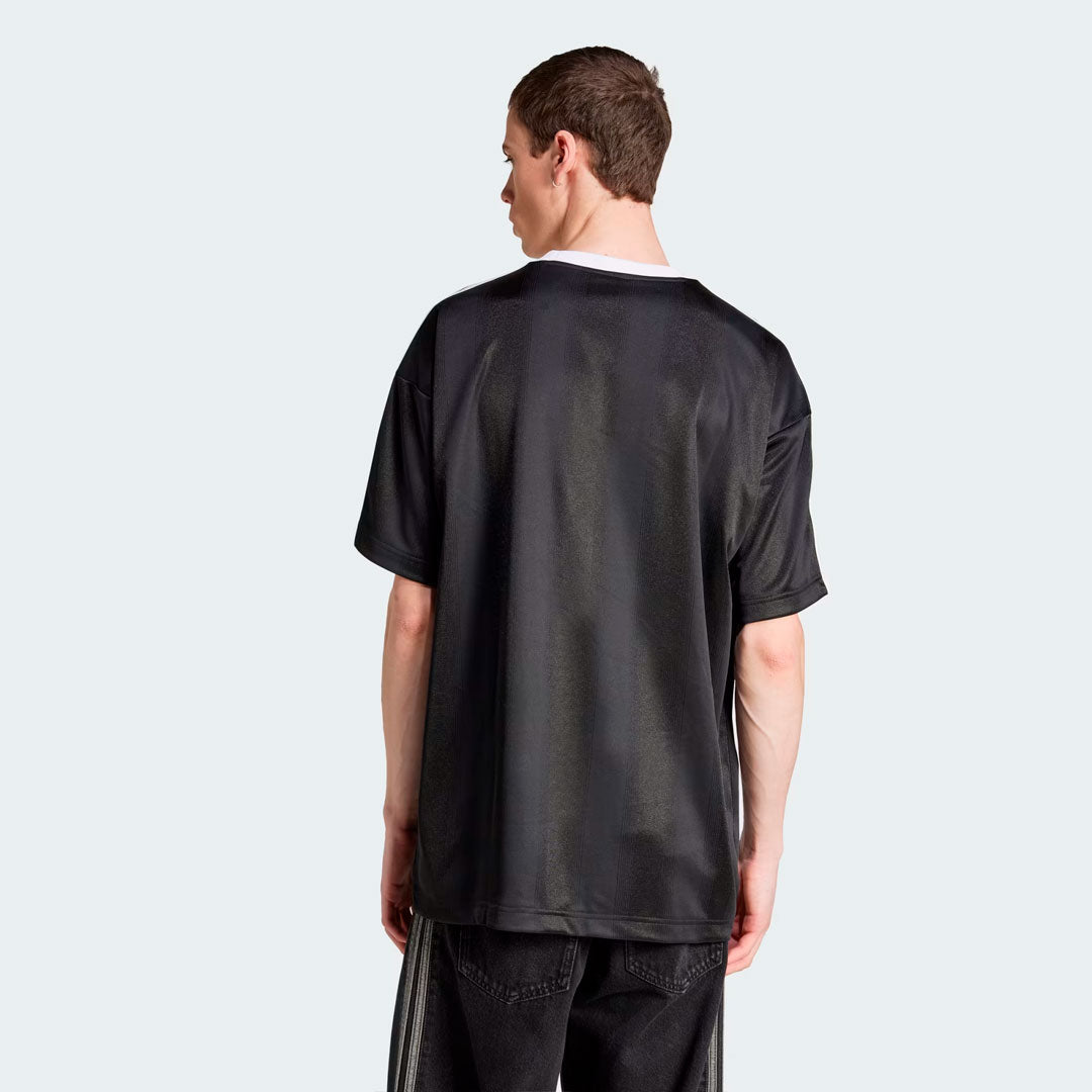 Camiseta adidas Originals Adicolor v2 en negro