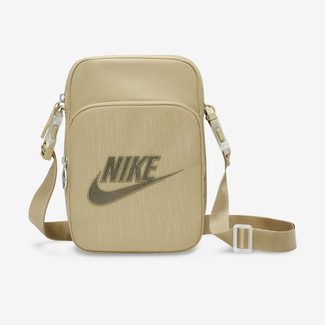 Crossbody bag Nike Heritage en verde