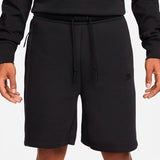 Short Nike Tech en negro