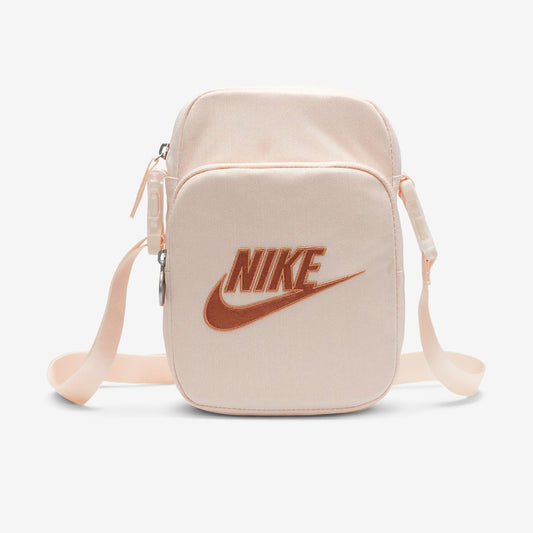 Crossbody bag Nike Heritage en rosa