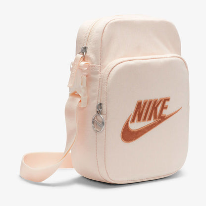 Crossbody bag Nike Heritage en rosa