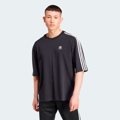 Camiseta adidas Originals oversize en negro